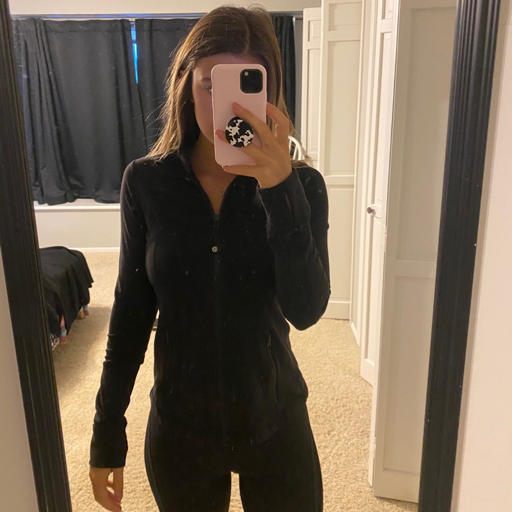 Black lululemon jacket